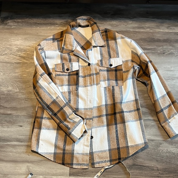 Automet Tops - Plaid Button Down Shirt - Brown and Cream